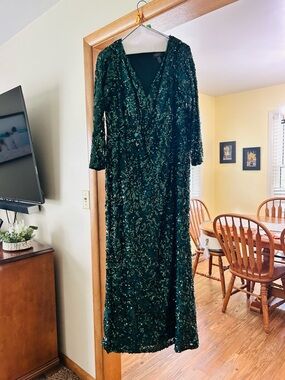 Adrianna Papell Dark Green Sequin V-Neck Evening Gown, mother of the bride